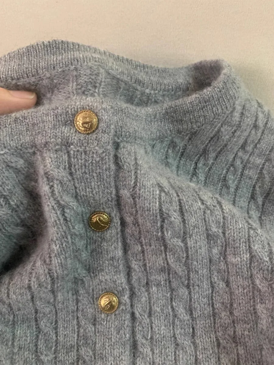 

Elegant Grey Twist Plush Feel Inner Wear Sweater Coat Women's Autumn Winter Lazy Style Small Gold Button Open Cardigan