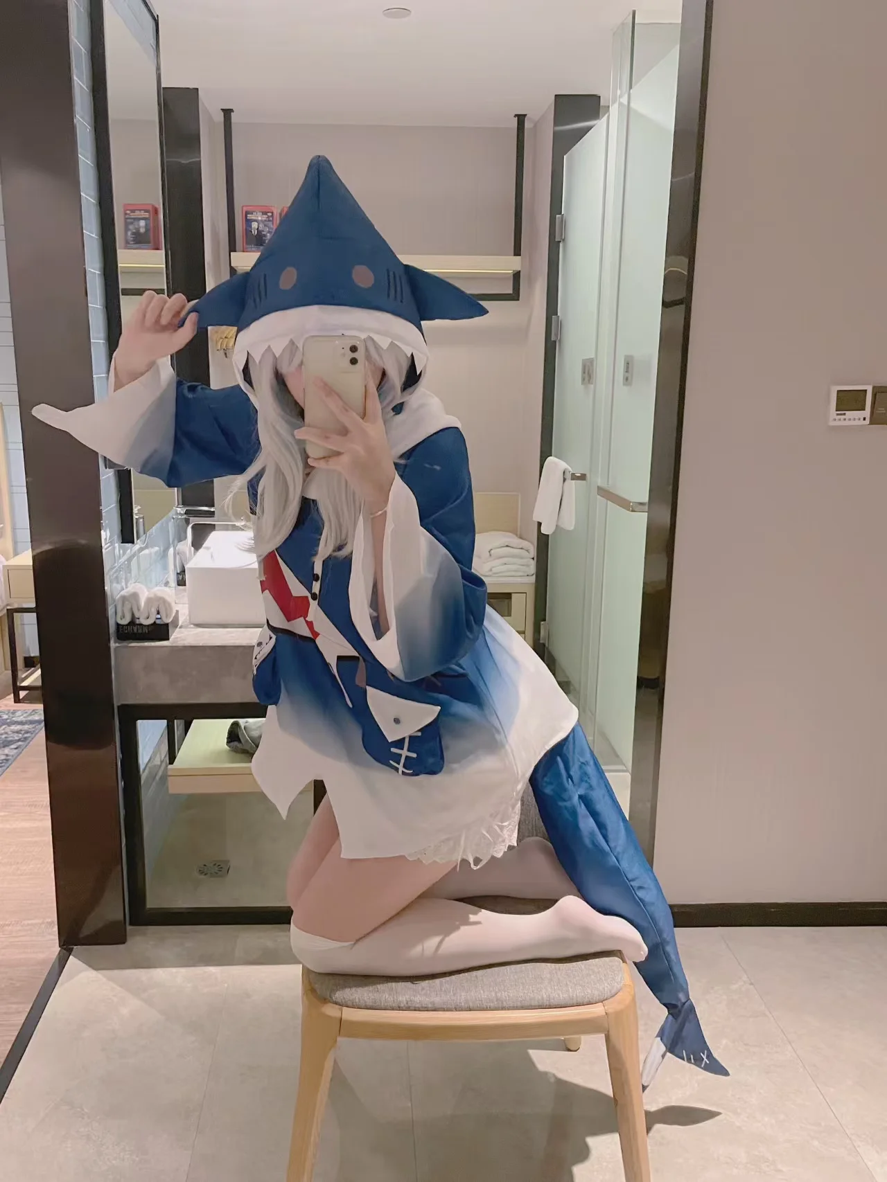 

Gura cosplay costume Gawr shark costume, suitable for Halloween and Christmas