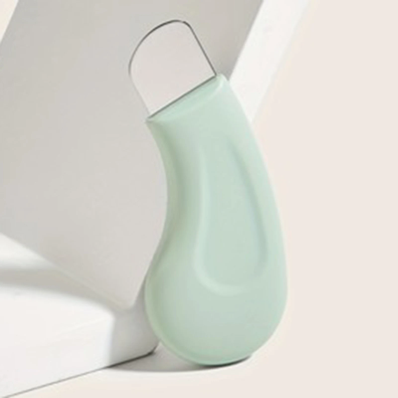 鼻や顔の毛穴用のプロフェッショナルな黒ずみ除去ツール 凹凸反射なしの除去ツール 滑らかな曲線のシャベルヘッド