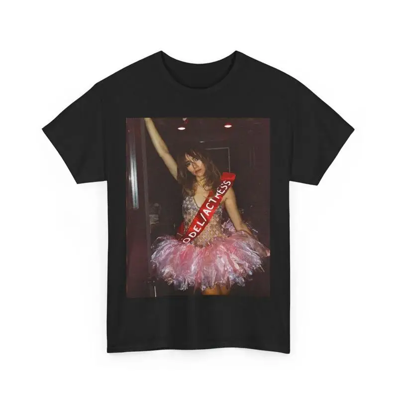 Suki Waterhouse Shi…