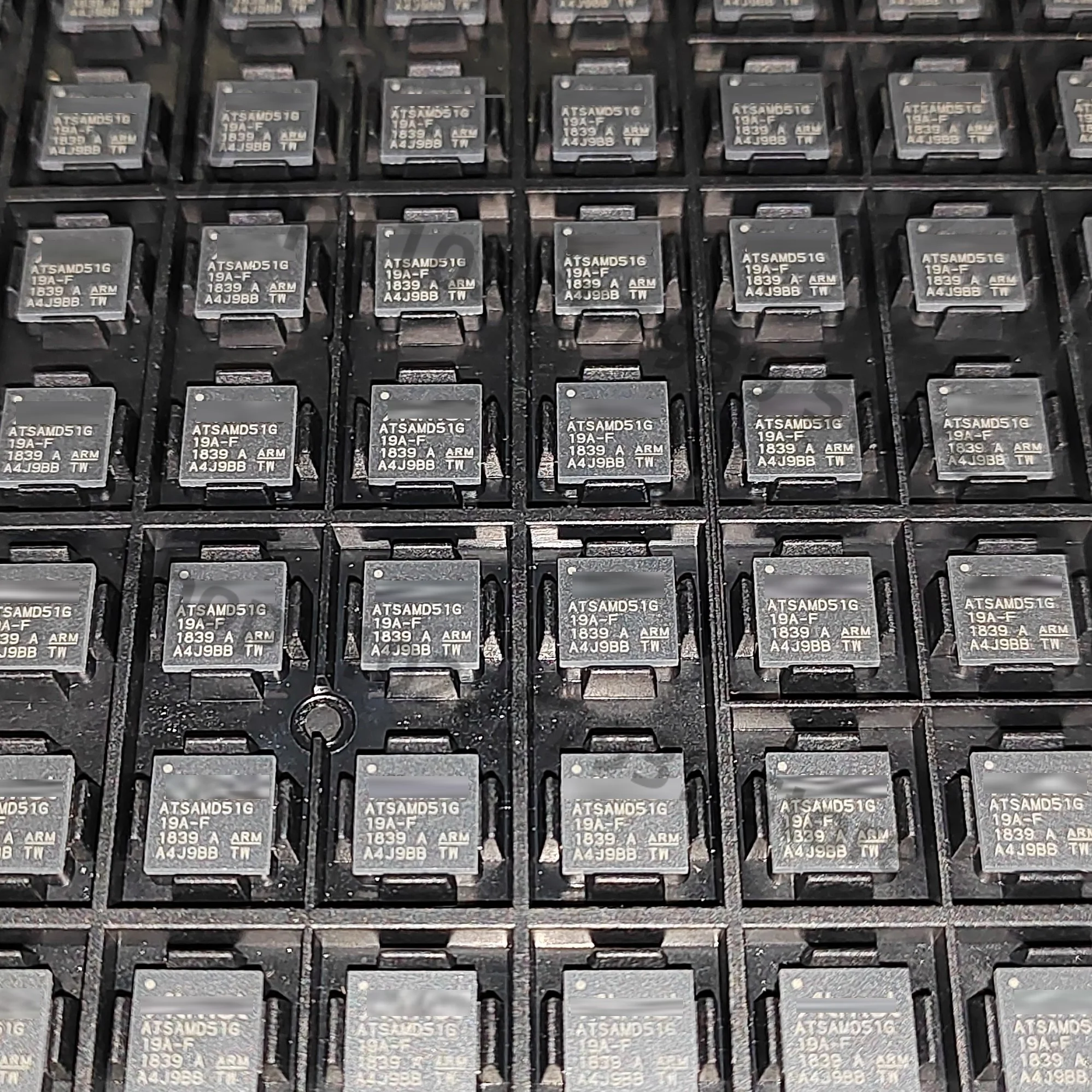 

ATSAMD51G19A-MF ATSAMD51G19A-F QFP-48 5PCS/LOT Original spot, free shipping