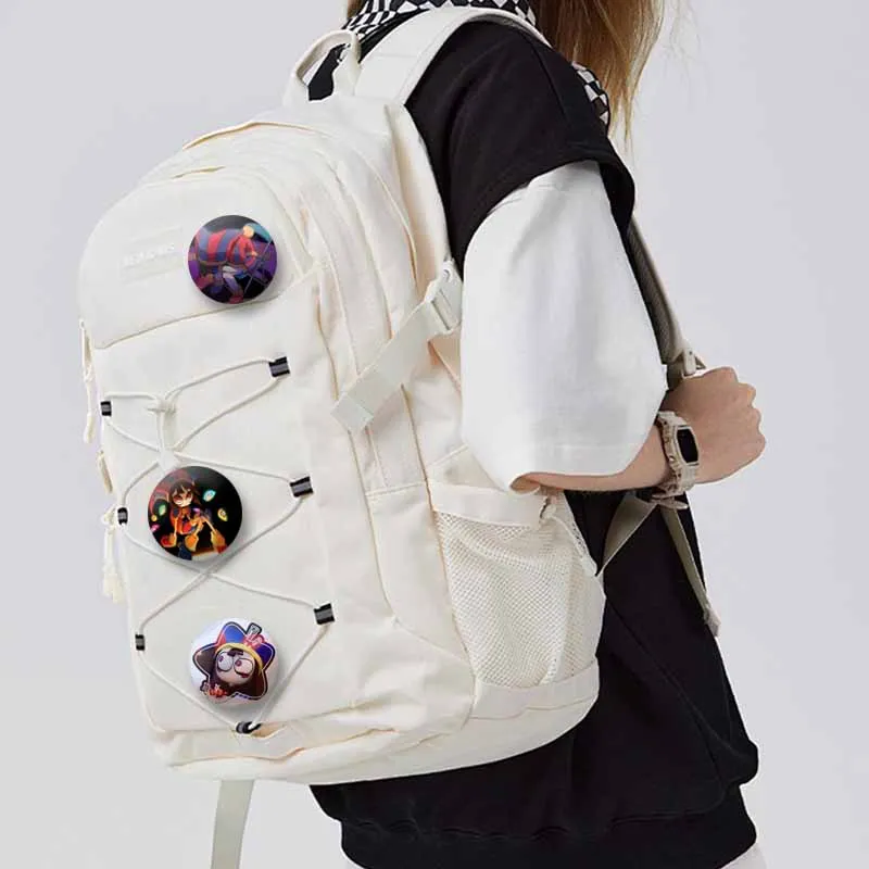 Kreative lustige P-Pomni Emaille Pins niedliche Cartoon-Figur Runde Brosche DIY Rucksack Jacke Kragen Abzeichen Schmuck Geschenke für Freund