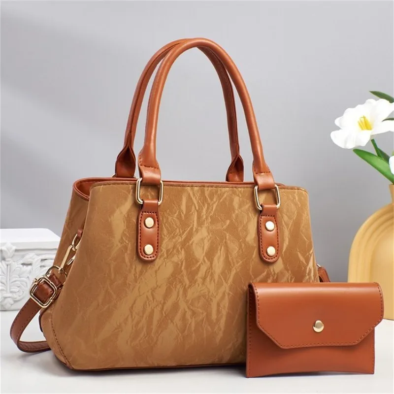 

Commuter Leather Diaper Bag Women's Luxury Crossbody Tote Vintage Minimalist Designer Large Capacity Elegant Sturdy