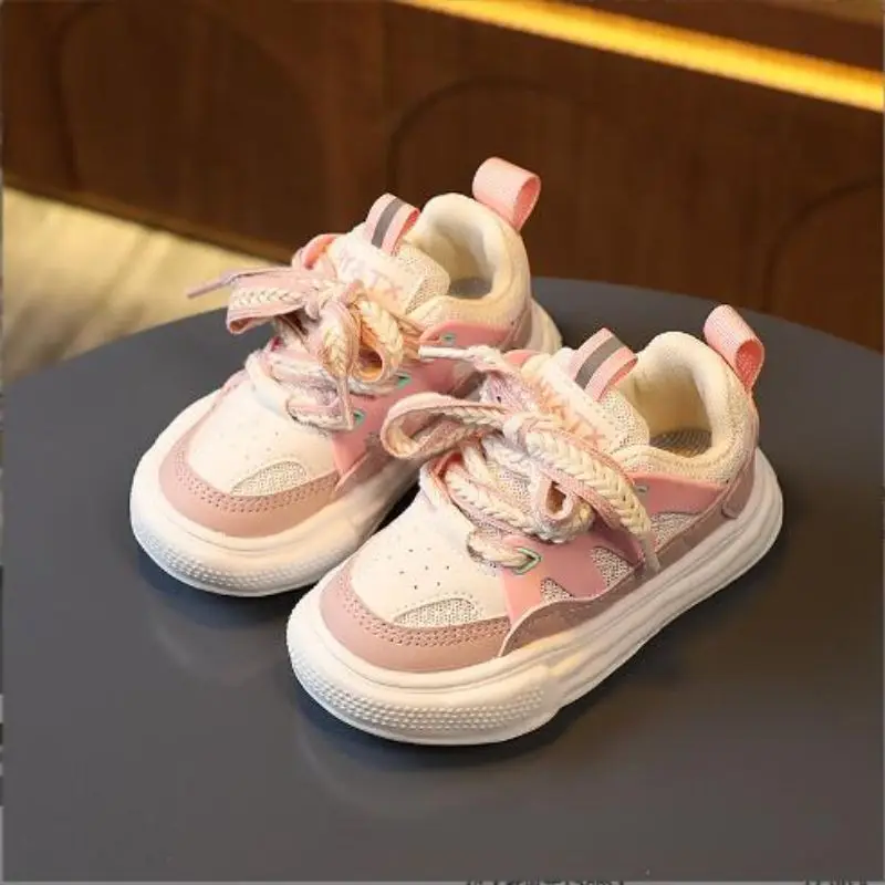 

Children's Warm Shoes 2024 Winter New Fashion Boys' Sneakers Plush Totton Wool Girls' Casual Board Soft Soled Baby Shoes 21-36