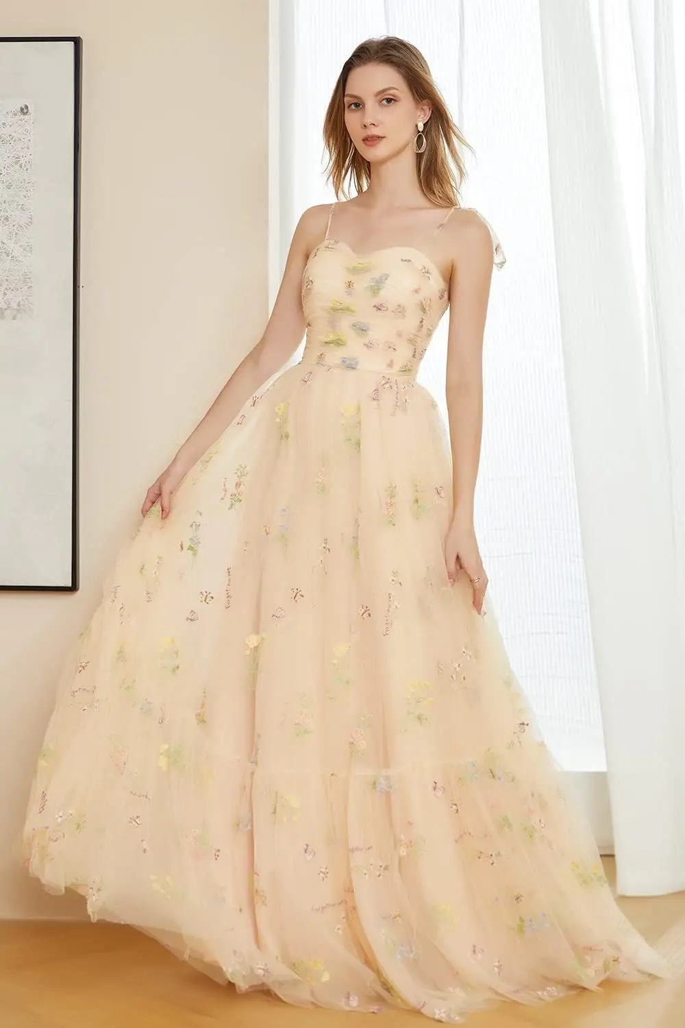 ชุดราตรีผ้าทูลล์ยาวประดับดอกไม้ ปี 2026 สายเดี่ยวทรงบอลกาวน์สำหรับผู้หญิง ชุดเดรสออกงานกลางคืนสำหรับผู้หญิง