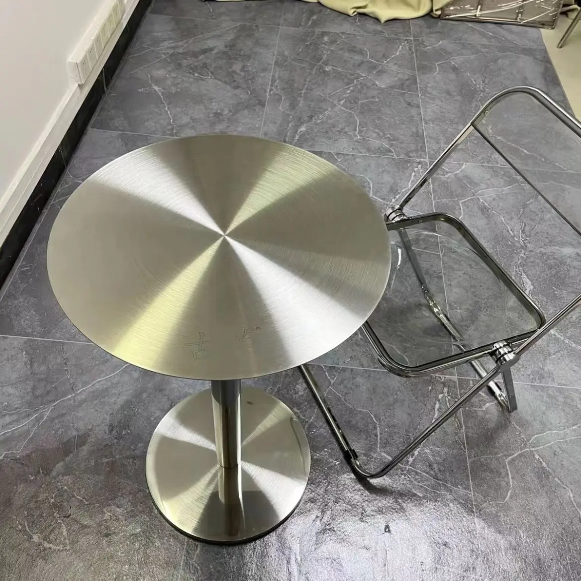 

Coffee shop stainless steel table and chair combination simple industrial style milk tea drink shop outdoor stainless steelsolid