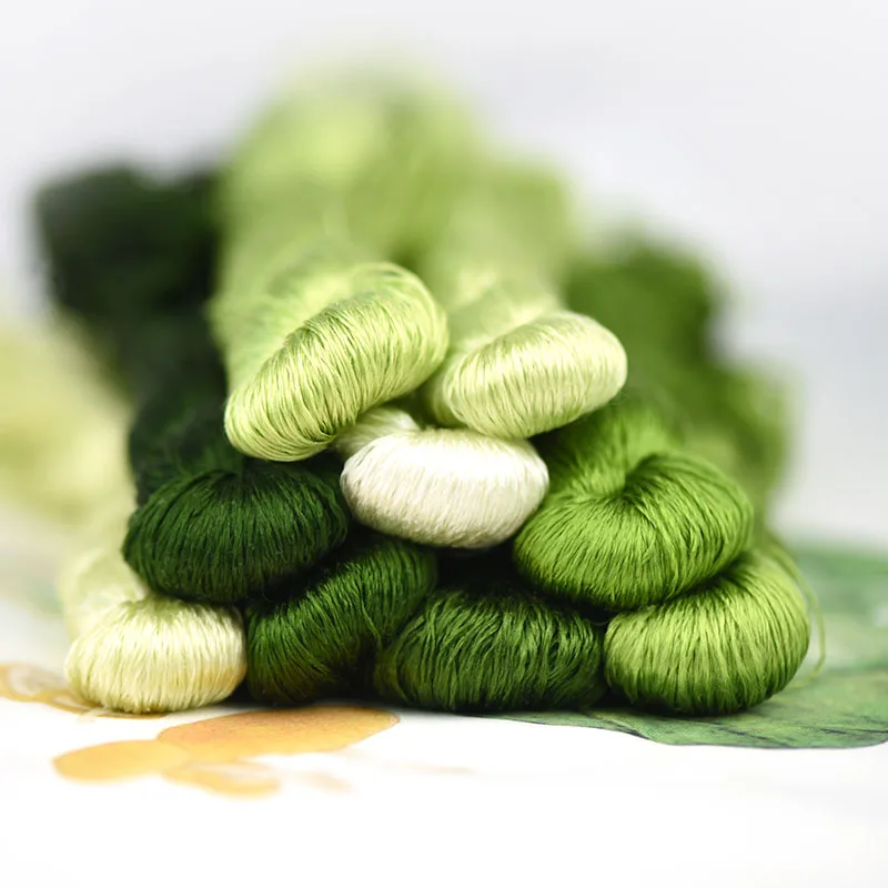 #107 Untwisted Silk Thread for Brushable Velvet Flowers, Gentle Gradient Green, Soft & Cozy Crafting Fiber