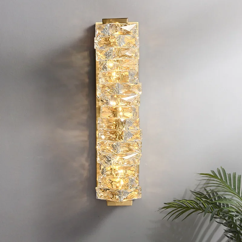 Light luxury all copper crystal wall lamp, post-modern minimalist bedroom bedside lamp, living room TV background wall lamp