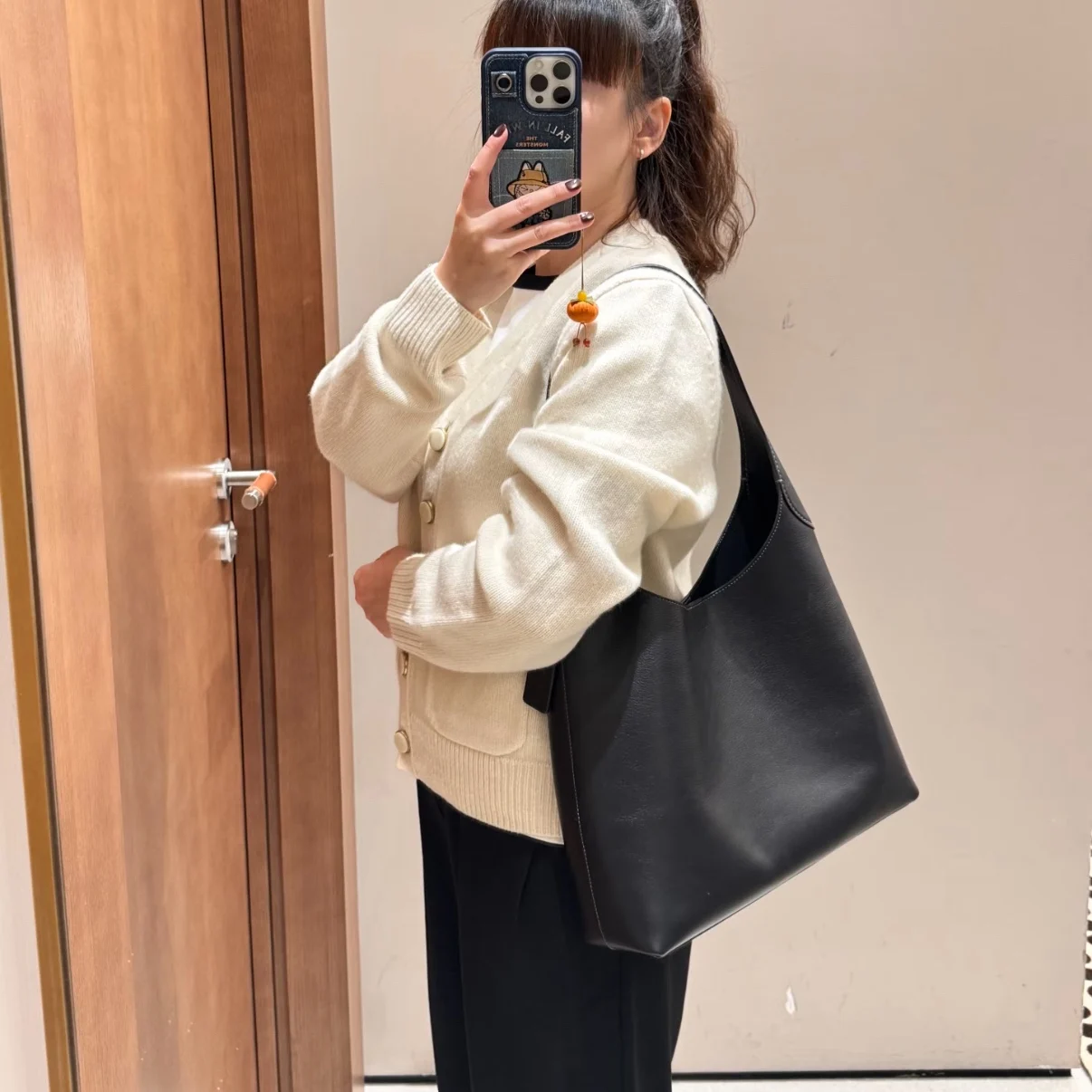 Brooklyn 34 Hobo Large Capacity Leather Shoulder Handbag Tote Bag Shopping Bag Casual Minimalist Style Detachable Strap image 3