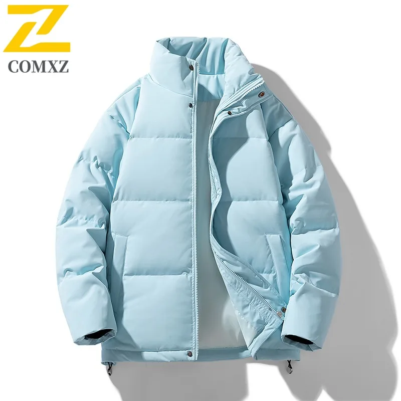 COMXZ الشتاء سترة 2025 العصرية الكورية بلون الدافئة التزلج سترة منفوخة الشارع فضفاض مريح أسفل سترة ملابس للرجال