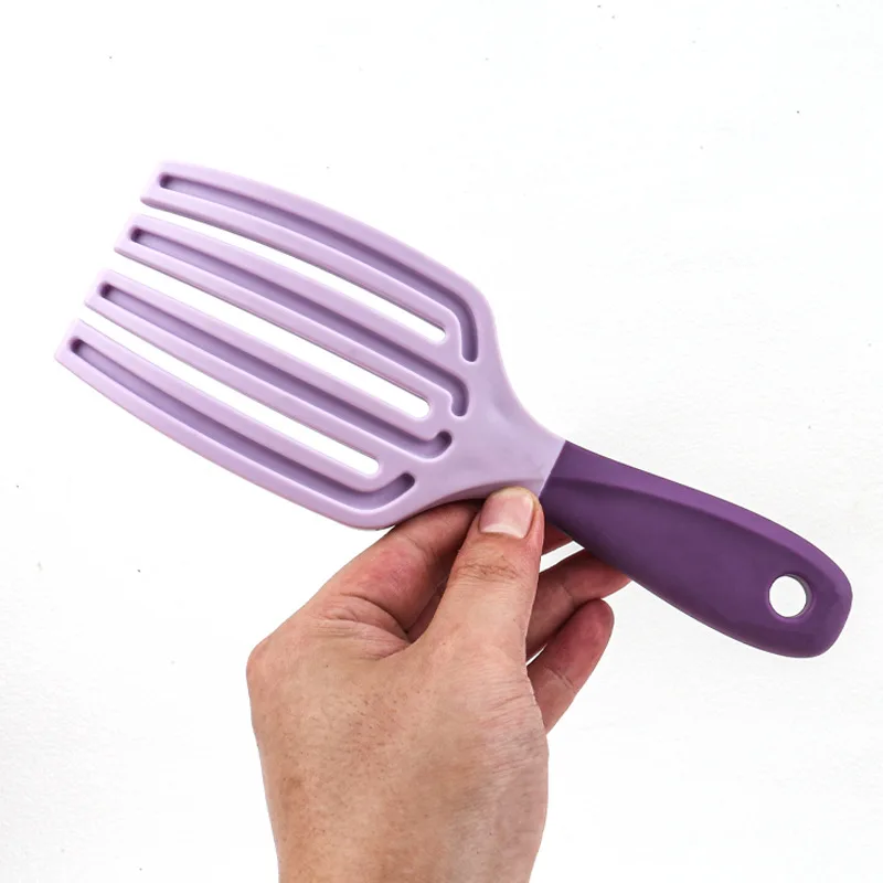 New long handle silicone hair washing brush multi-functional massage comb for cleaning scalp dry wet dual-use household tool