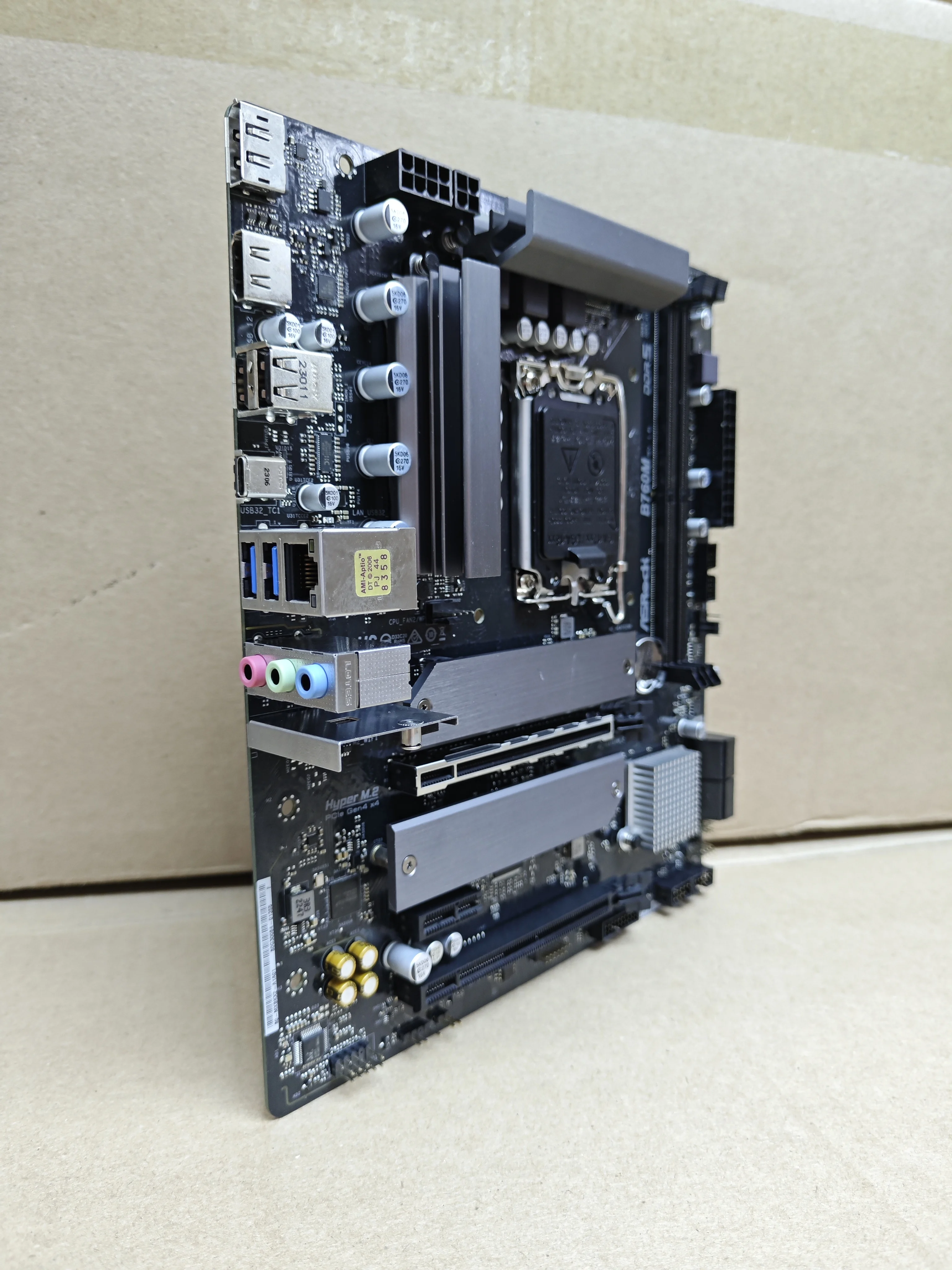 ASRock B760M LGA 1700 마더보드 RAM DDR5 B760 CPU 인텔 코어 i9-14900 i7-14700 i5-14400 i5-13400F M.2 PCIe 4.0 마이크로 ATX 지원 썸네일 5