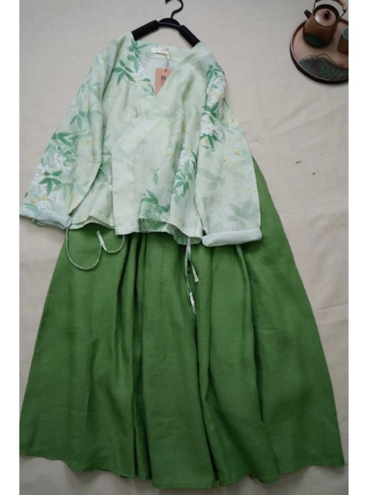 

New Chinese Sle Women's Hanfu irt Top And f Skirt Two-Piece Set Summer Long Sve V-Ne High Waist Commute Sle