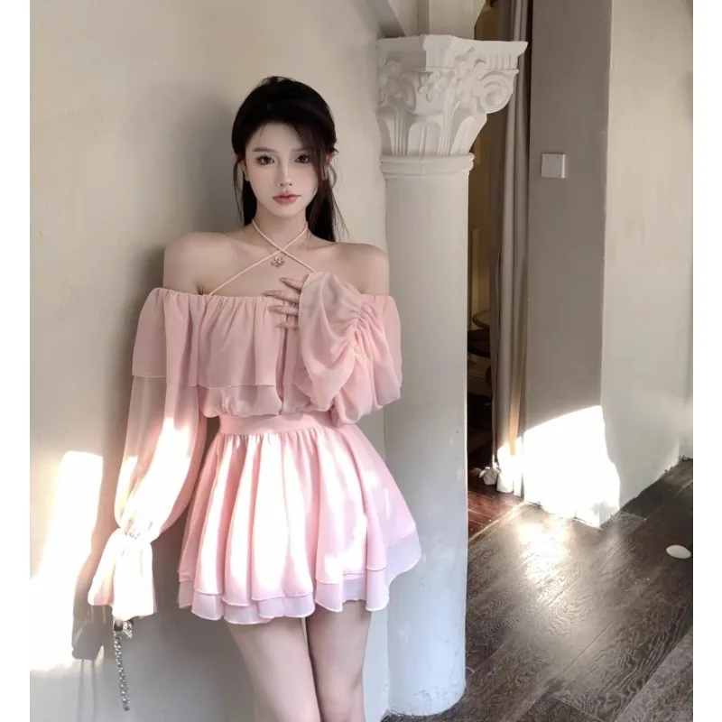 

Women Two piece Top Sexy Hanging Neck One line Shoulder Lotus Leaf Edge Loose Flare Sleeve Half length Skirt Chiffon Cake Skirt