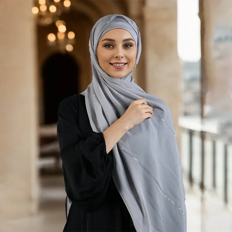 وشاح شيفون أنيق واسع الشريط - شال إسلامي من حجر الراين بلون سادة للنساء