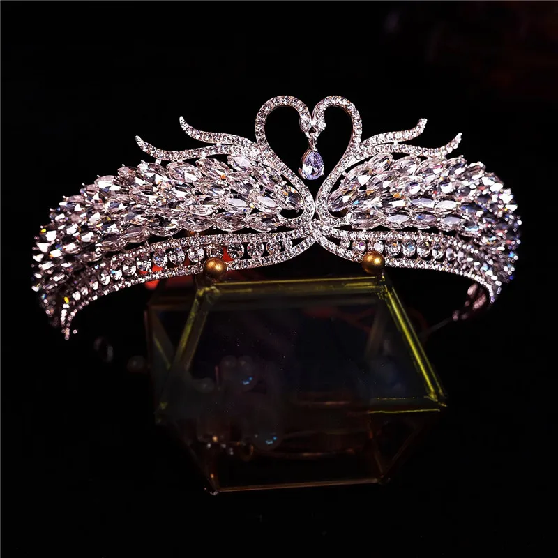 CC Shining Crown Women Accessories Wedding Headpiece Engagement Hair Ornaments Bridal Jewelry Swan Shape Romantic Tiaras AN461