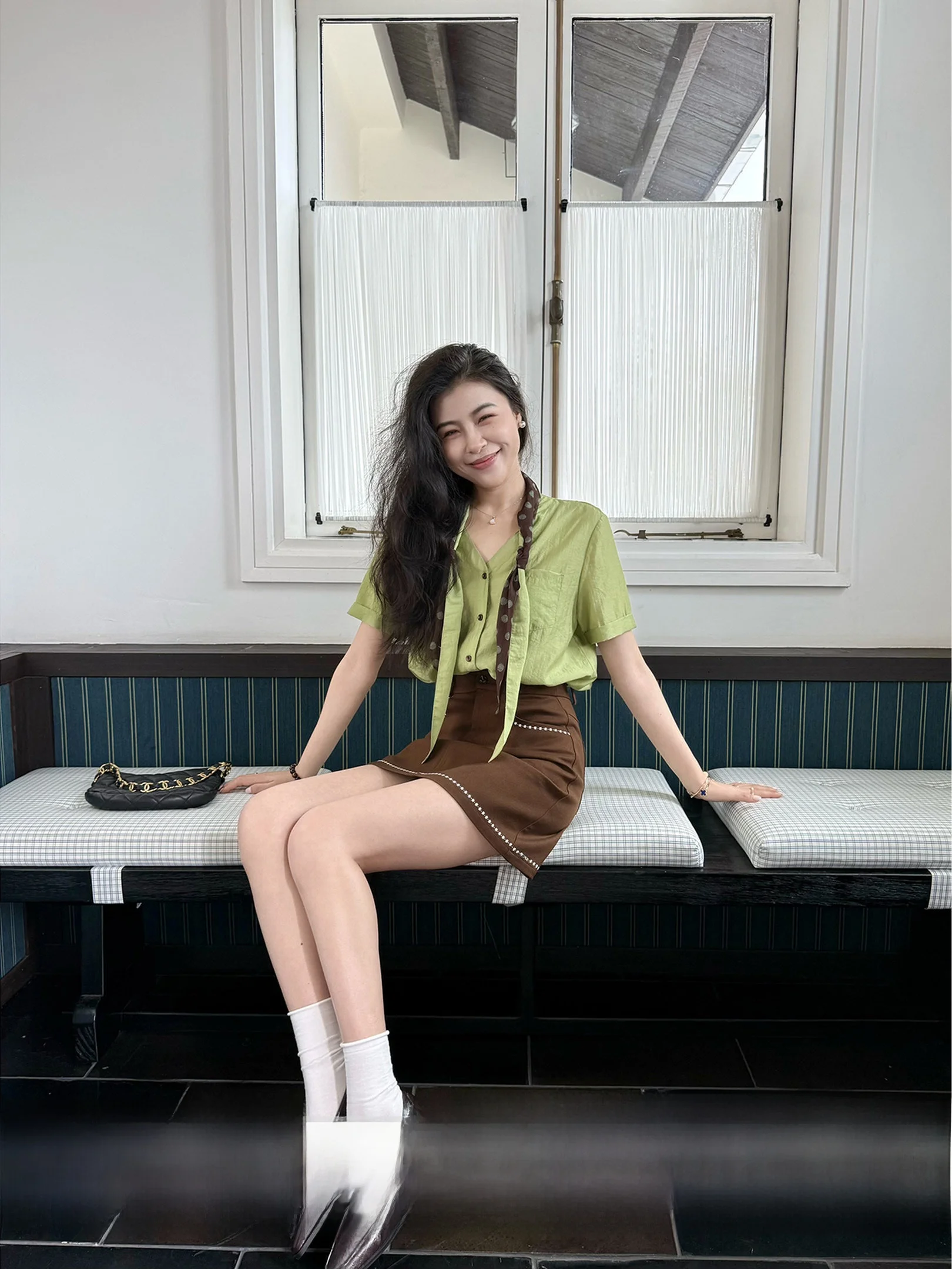 

Zhang a Xing Green Field Comes Letter Color Block Vintage V Neck Loose Shirt Coffee a Line High Waist Skirt Women's Fashion Set