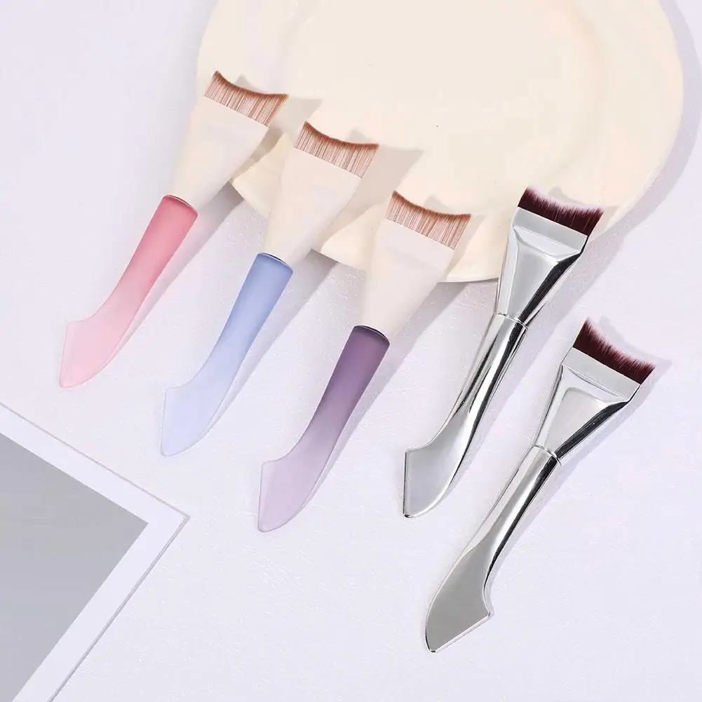 Gradient Crescent-Shaped Foundation Brush Lightweight Conformable Makeup Brush Masks Liquid Foundations Facial Contours Brush