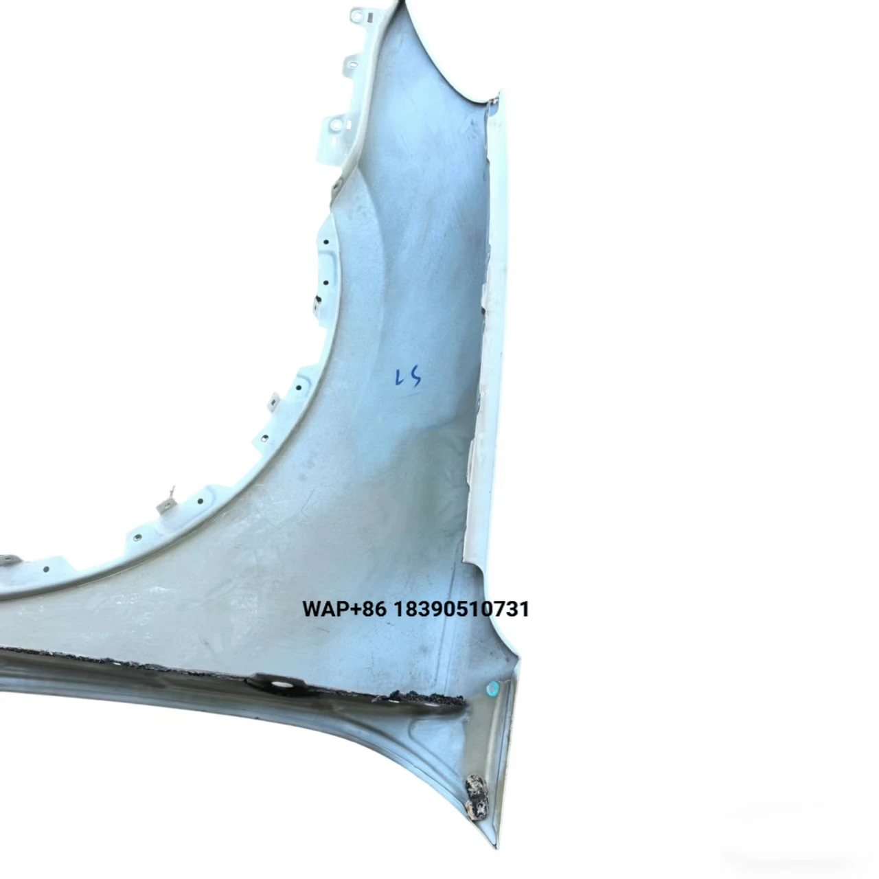 

For 2015-2017 front 95850303210GRV fender