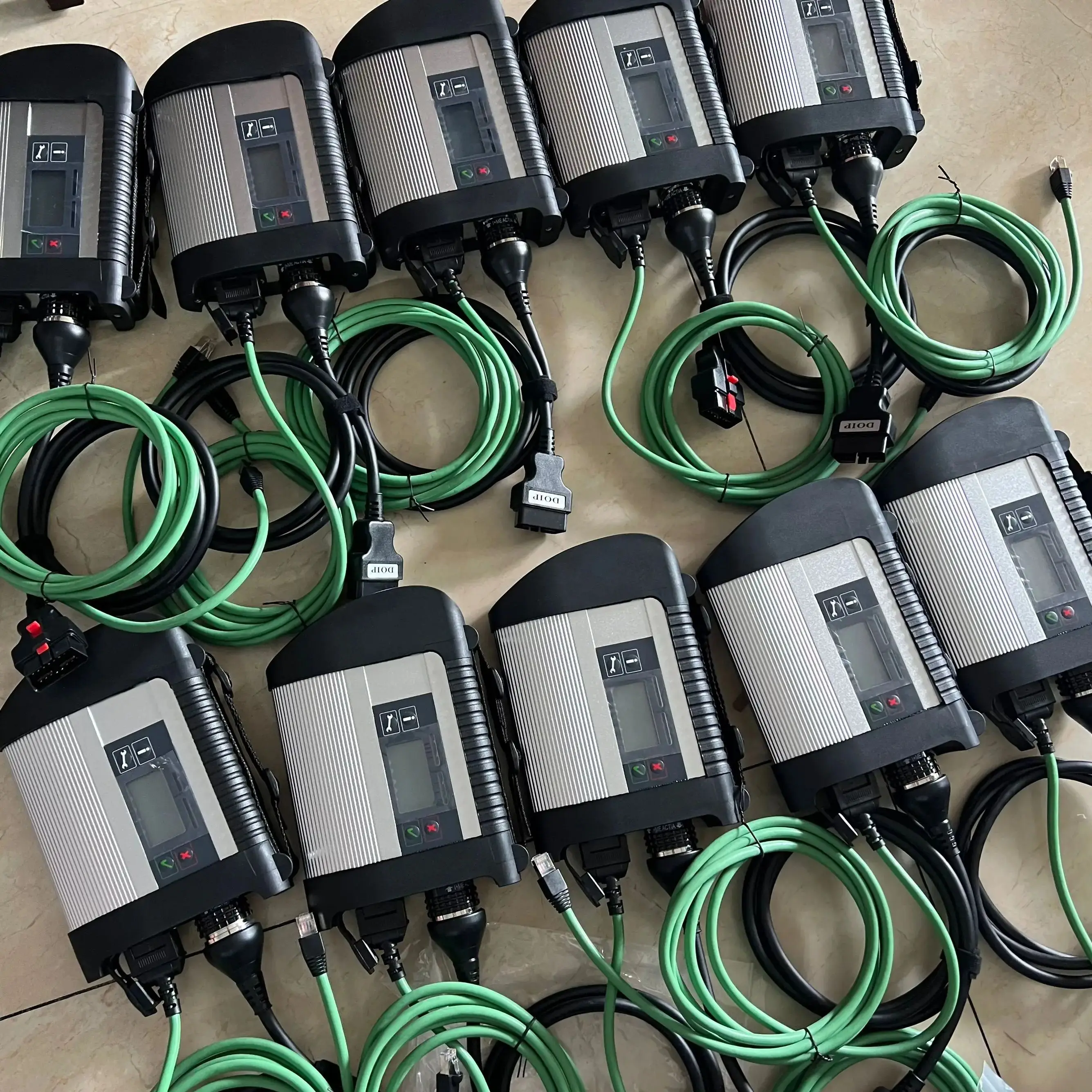 

MB Star C4 SD Compact Wi-Fi Connect Интерфейс Автоматические диагностические инструменты