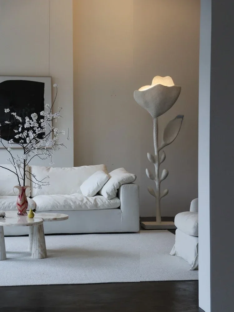

JC Rose Flower Lamp French Atmosphere Floor Lamp Living Room High-end Flower Fiberglass Art Sculpture Ornament