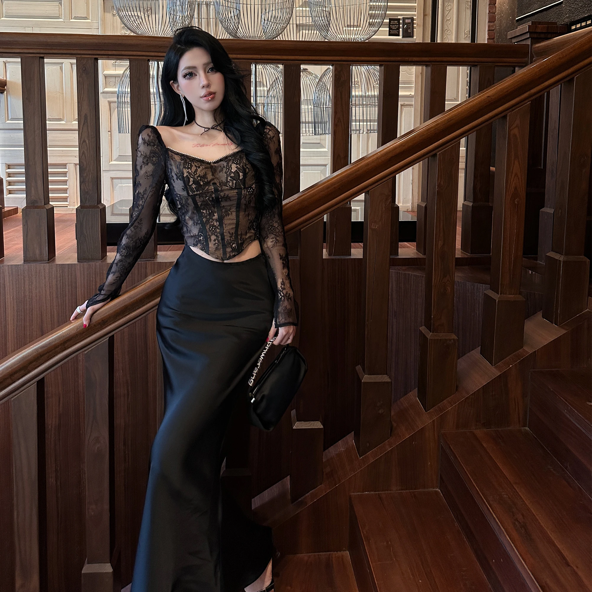 

Square Collar Lace irt Women's ort Sle Fibone Base Layer Slimming Spring Faion Korean Version Long Sve Diamond E...