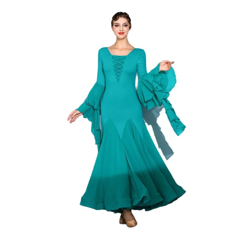 ที่กําหนดเองใหม่โมเดิร์นเต้นรําชุด 1866 มาตรฐานแห่งชาติชุดเต้นรําฝึกเสื้อผ้าชีฟองลาก Queen ชุด