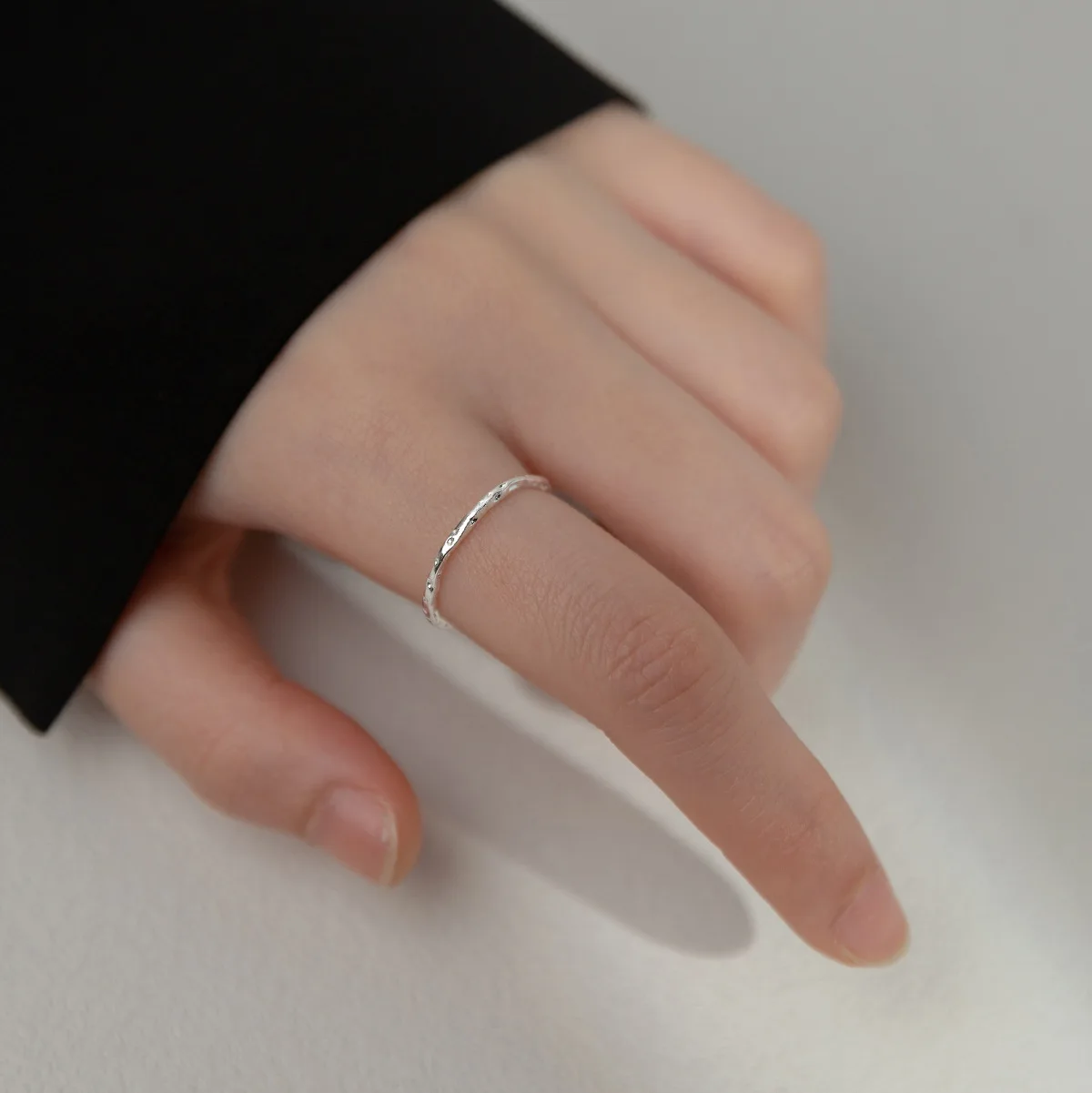 RYJU-Anillo de Plata de Ley 925 para mujer, sortija de diseño Simple de aluminio, sortija apilable de moda, accesorios de joyería irregulares, regalo