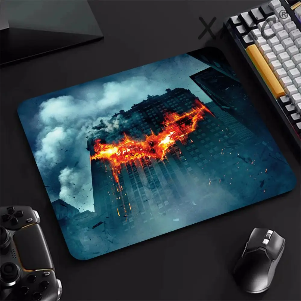 

BatmanES Mouse Valorant Pad XS Small Mousepad For PC Gamer Desktop Decoration Office Mouse Mat Deskmat Rug