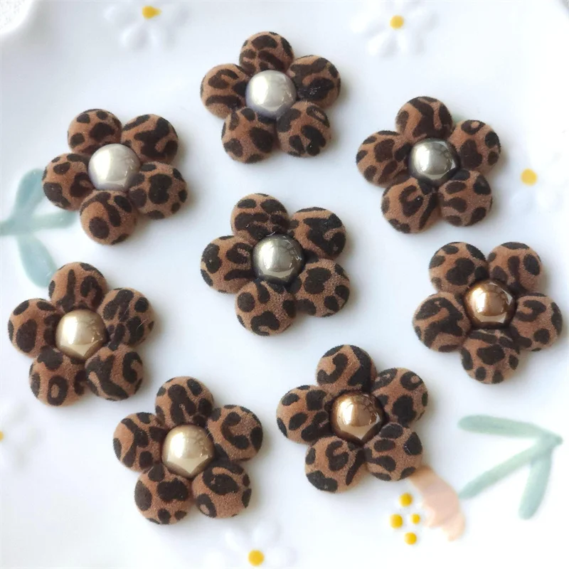 

Мин. 20 шт./лот бусины с флокированным леопардовым узором, мультяшные цветы в форме смолы, кабошон, бусины «сделай сам», ювелирные изделия, аксессуары для одежды
