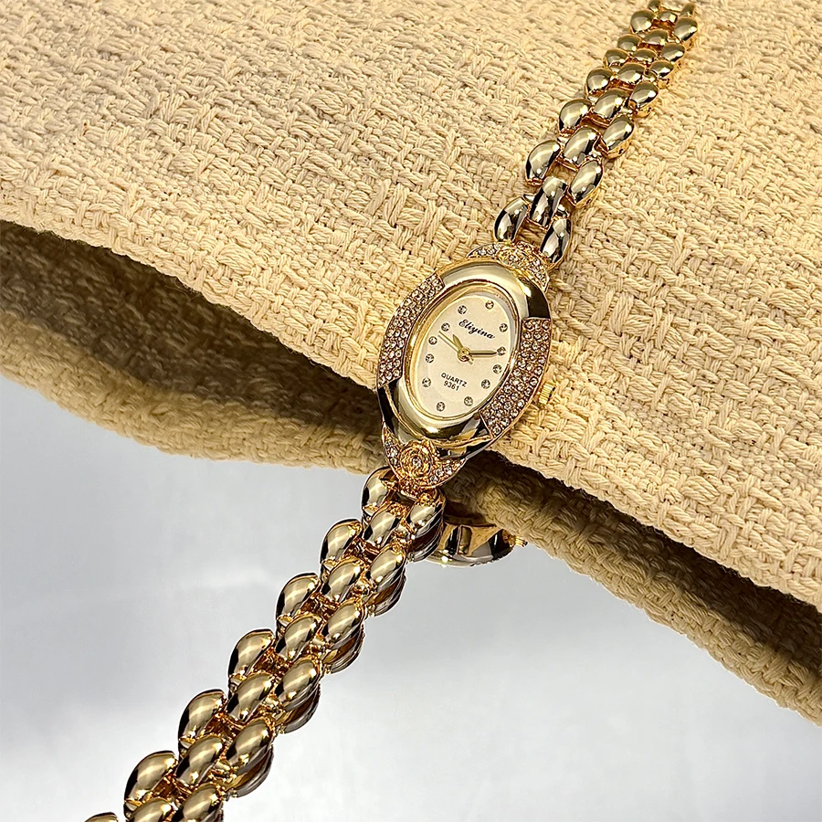 Exquisite Vintage Oval-Faced Watch with Delicate Gold Bead Bracelet & Sparkling Embellishments for Ladies