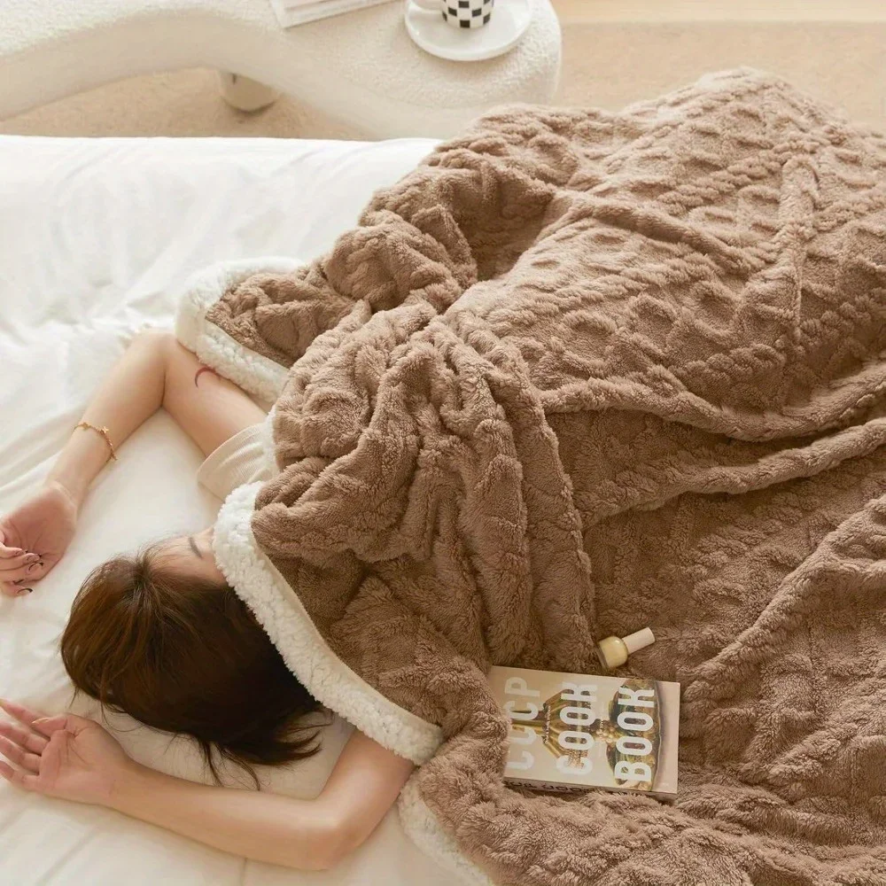 

Heavy Plaid All-Season Blanket | Reversible Tear-Proof Design | Machine Washable for Home/Office/Travel