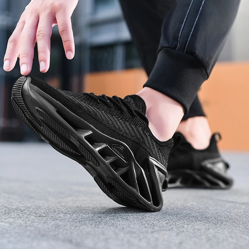 

Новейшие дышащие кроссовки для бега и повседневной носки для мужчин, низкие, больших размеров, с увеличенной подошвой, из сетки