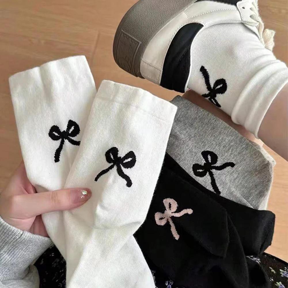 

3 Pairs Women Bow Tie Mid Tube Socks Fashionable Round Neck Ballet Style Solid Color Cute Soft And Comfortable Casual Socks