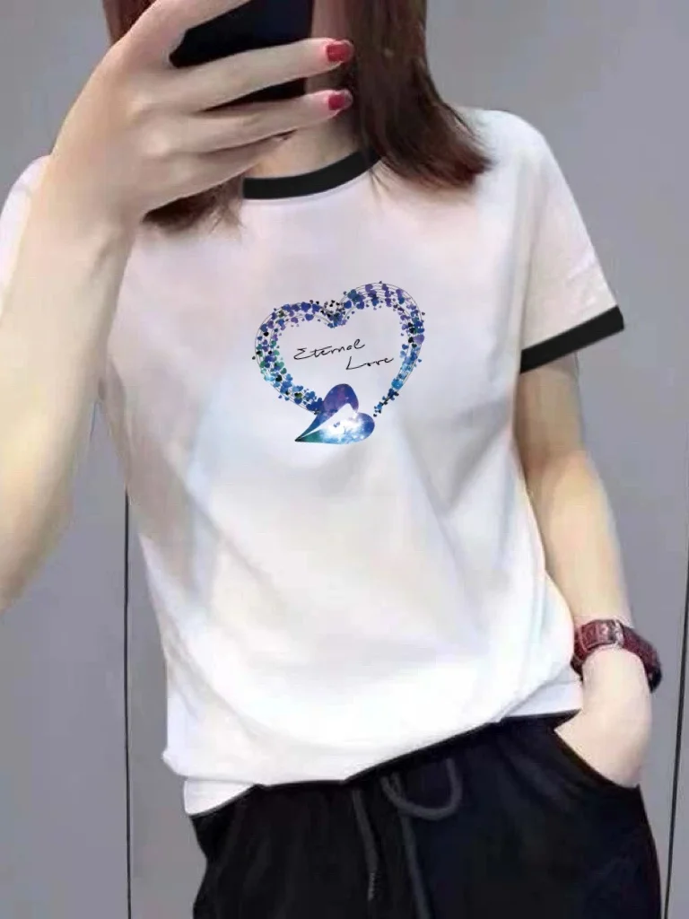 

Женская футболка с коротким рукавом и цветными блоками на воротнике, удобная повседневная модель с принтом, универсальный топ, подходит для женщин среднего и старшего возраста.