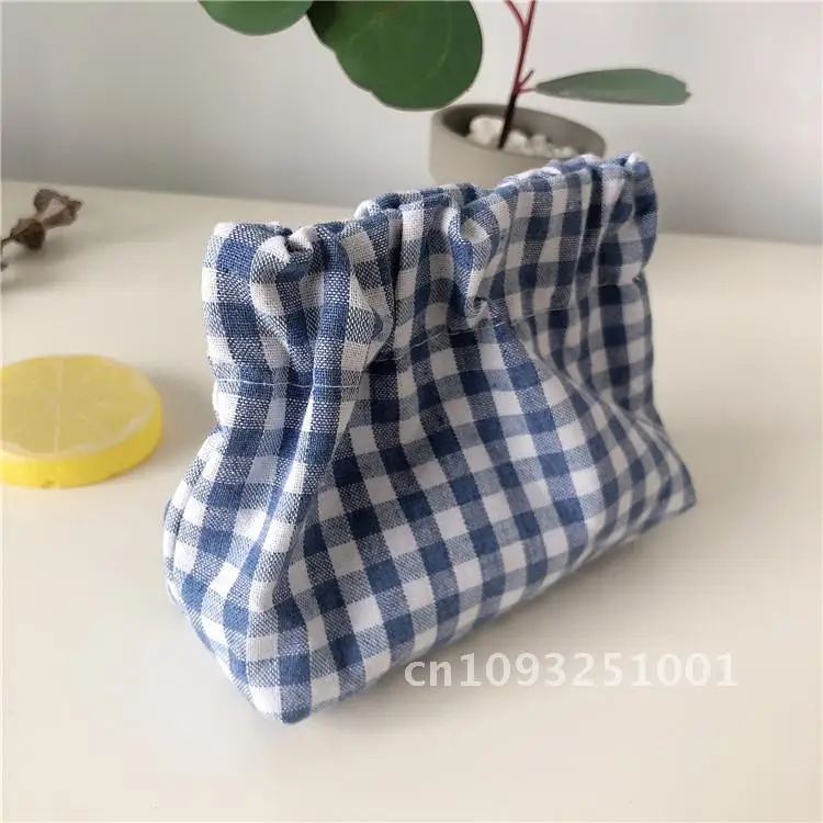 

Mini Checkered Coin Purse Korean Style Embroidered Pattern Polyester Fabric Cosmetic Bag with Cotton Lining Key Storage