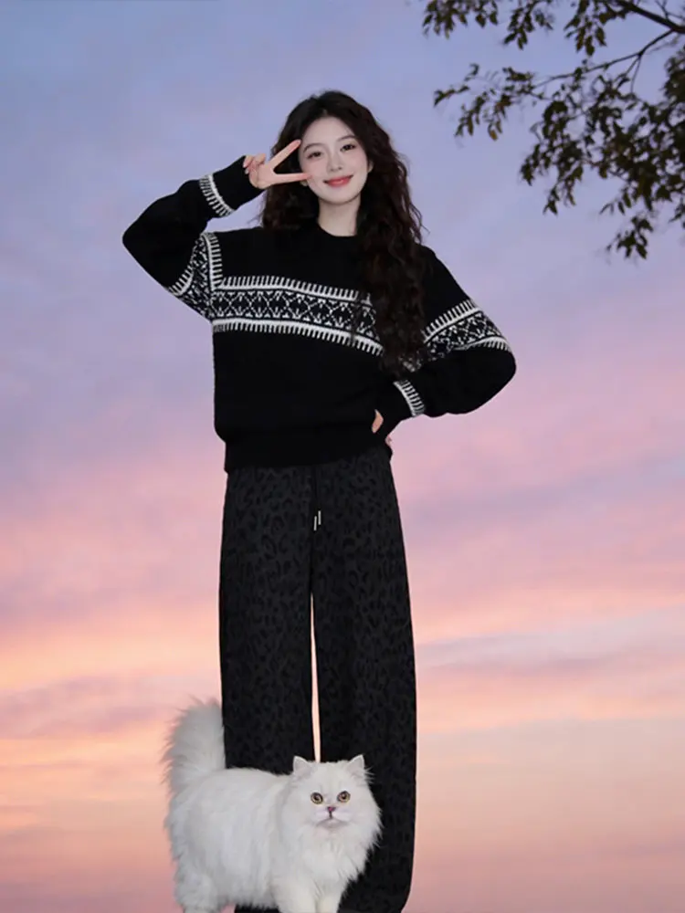 

Весенний 2026 года вязаный свитер Island Sle женский свободного кроя, стройнящий, с цветочной вышивкой, премиум-качество, длинный рукав, круглый вырез...