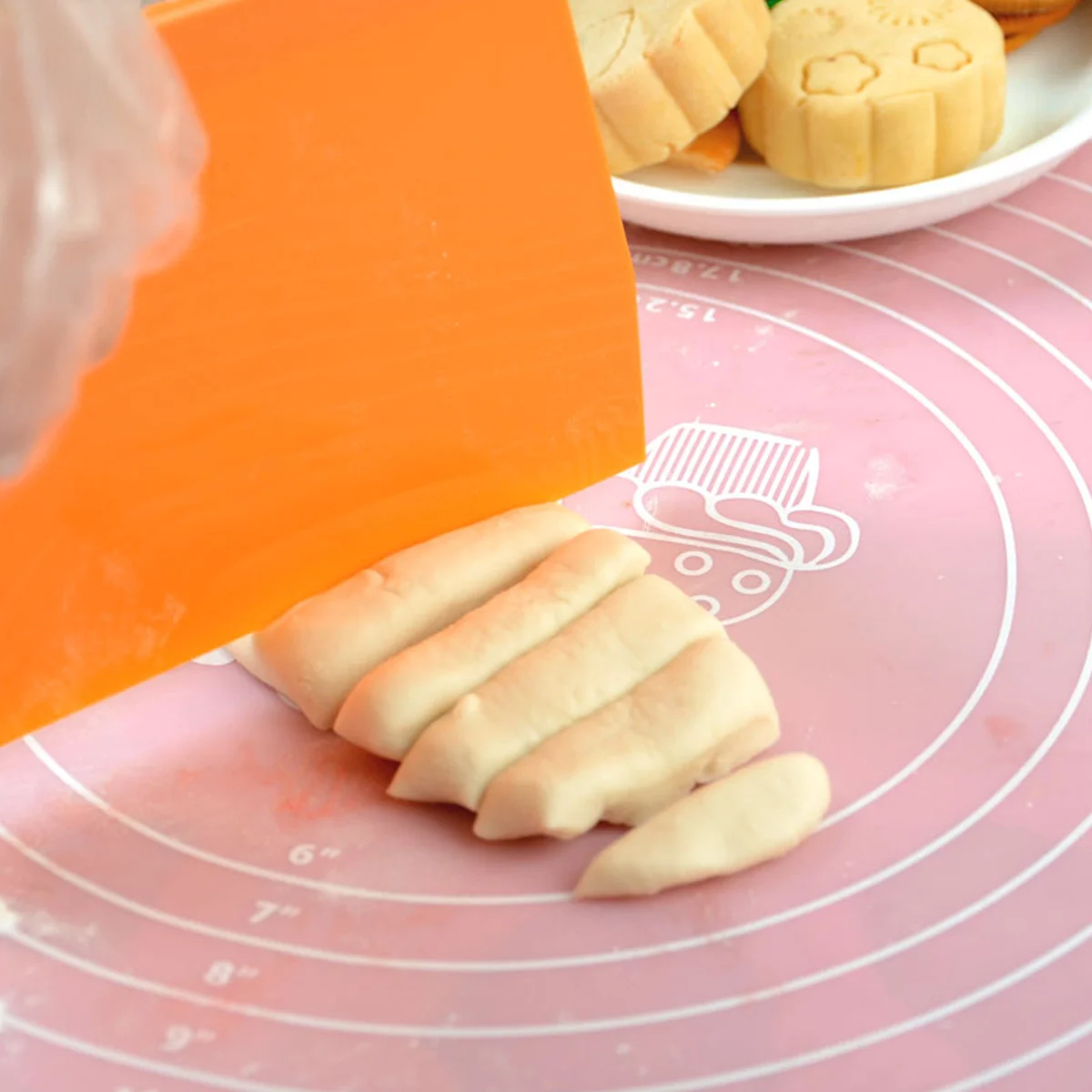 

4Pcs Cake Scraper Set Baking Tool Easy Clean Simple Design Baking Accessories Home Bakery Cake Scraper