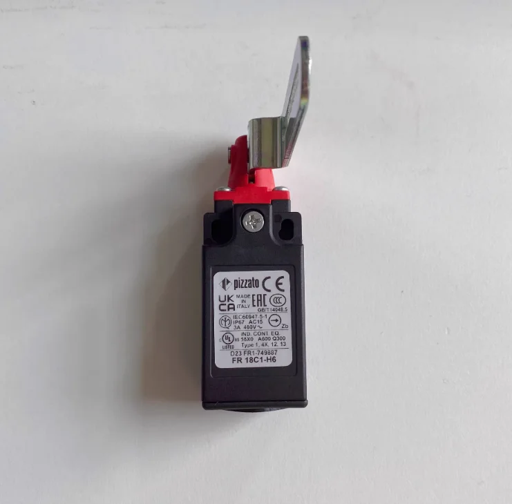 

New original Pizzato limit switch FR 18C1-H6