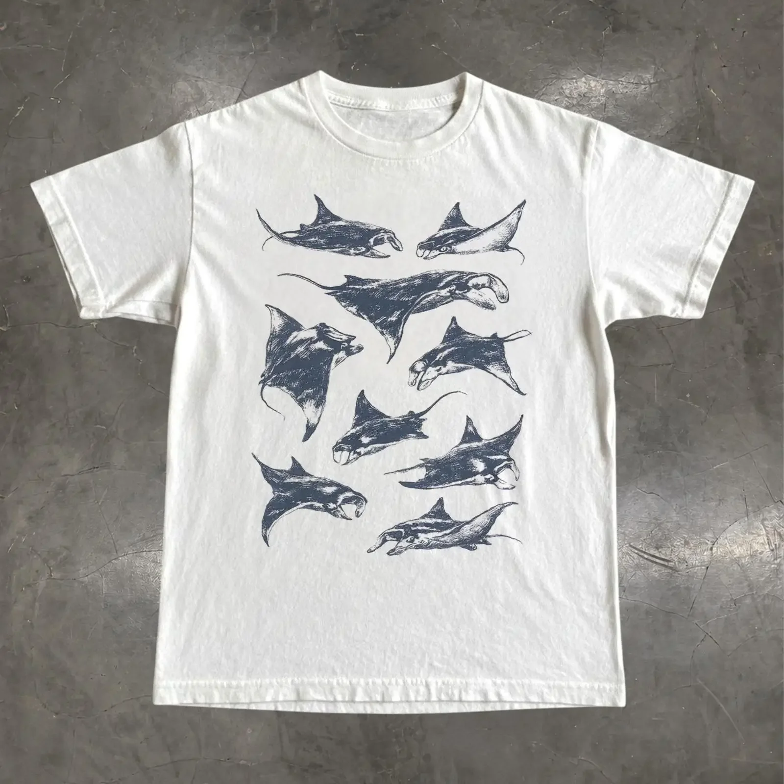 Manta Ray T Shirt Vintage Ocean Marine Life  vintage Washed Comfortable graphic Versatile Stylish fashion streetwear Stretched