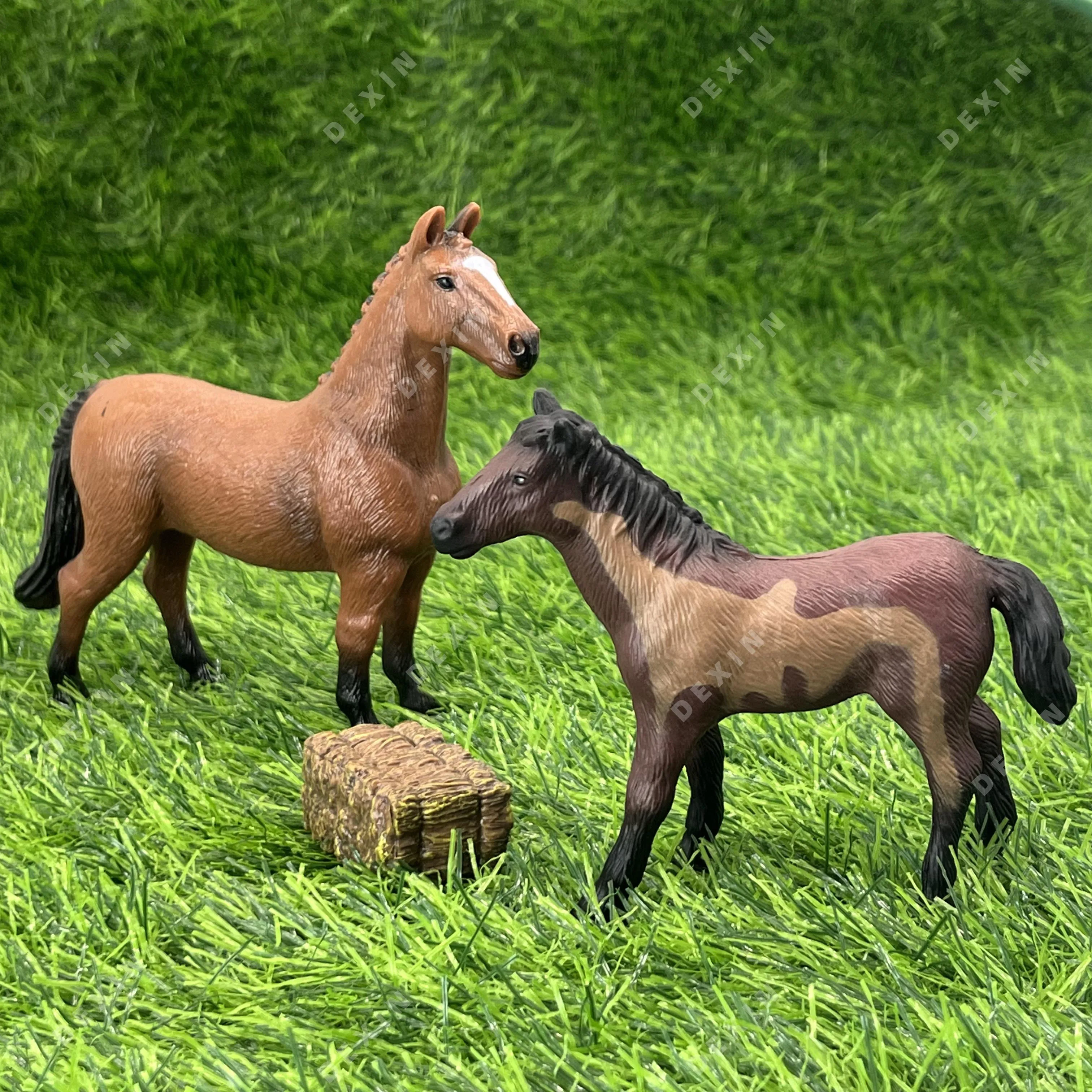 Brown Horse size matching fence and haystack set movie static display toy animals figures ranch Christmas Halloween kids gifts