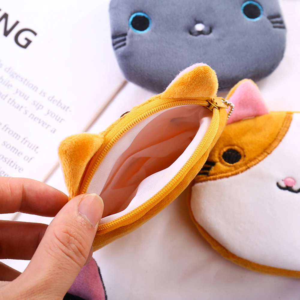 1Pcs Soft Plush Cartoon Women Coin Purse Cute Animal Zipper Children Girl Coin Wallet USB Cable Headset Mini Bag Key Wallet