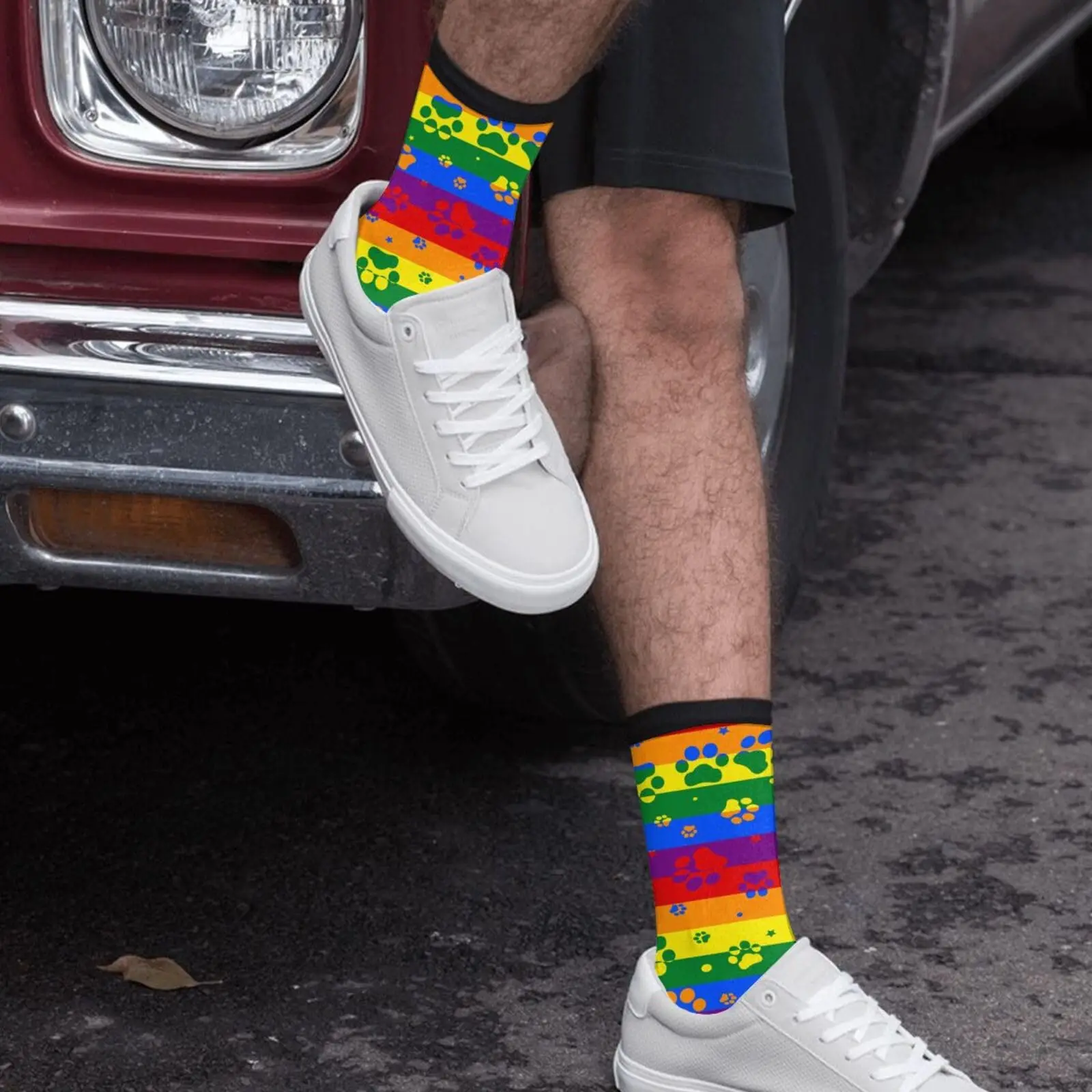 Gay Pride Regenbogenfarbene Valentinstag-Hundepfotenabdrücke, lässig, lustig, Funky, Neuheit, modische Socken für Männer und Frauen