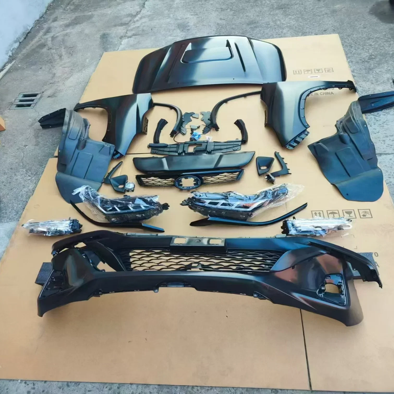 

Factory Hot Selling Facelift Body Kit for Fortuner 2012-2015 Upgrade to 2020 Fortuner Legender