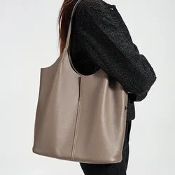 Women's Handbag Made of Top Layer Cowhide, 2025 New Tote Bag with Large Capacity Ladies' Versatile Single Shoulder Bucket Bag
