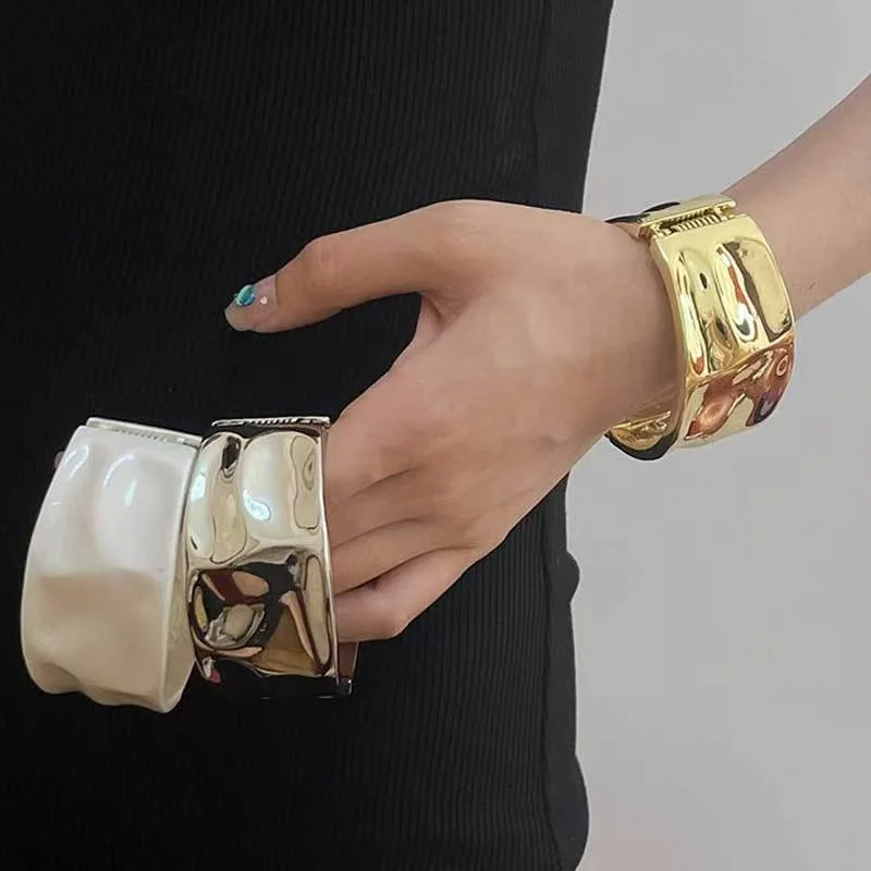 

Exaggerated Wide Face Metal Bracelet for Women Spring Open Irregular Texture Heavy-Work Hand Ring Daily Versatile Accessory