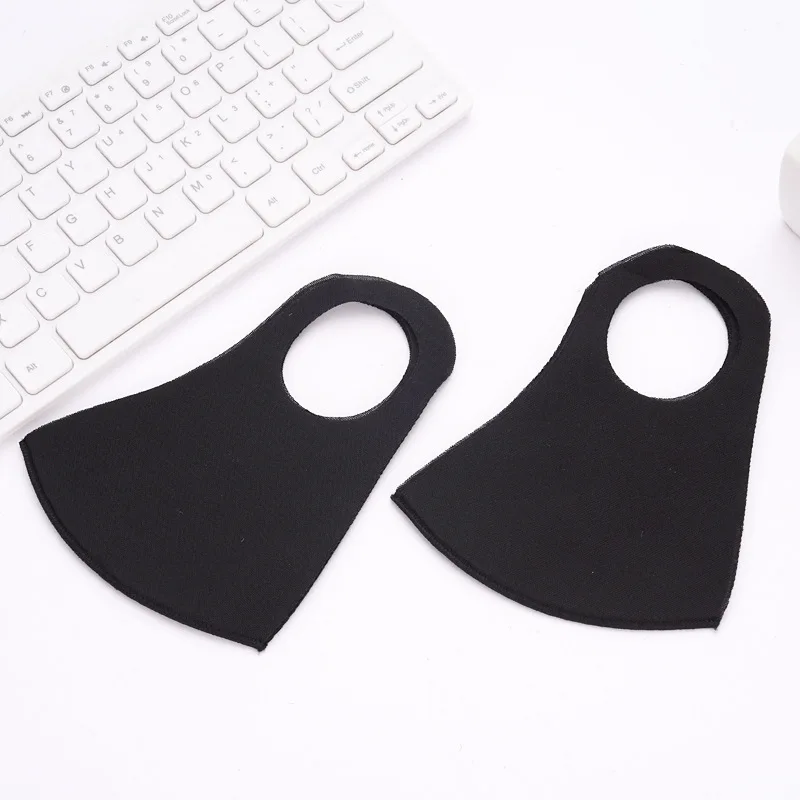 Eenvoudig zwart 3D-masker voor volwassenen met ademhalingsventiel Stijlvol, ademend, stofdicht en zonwerend gezichtsmasker