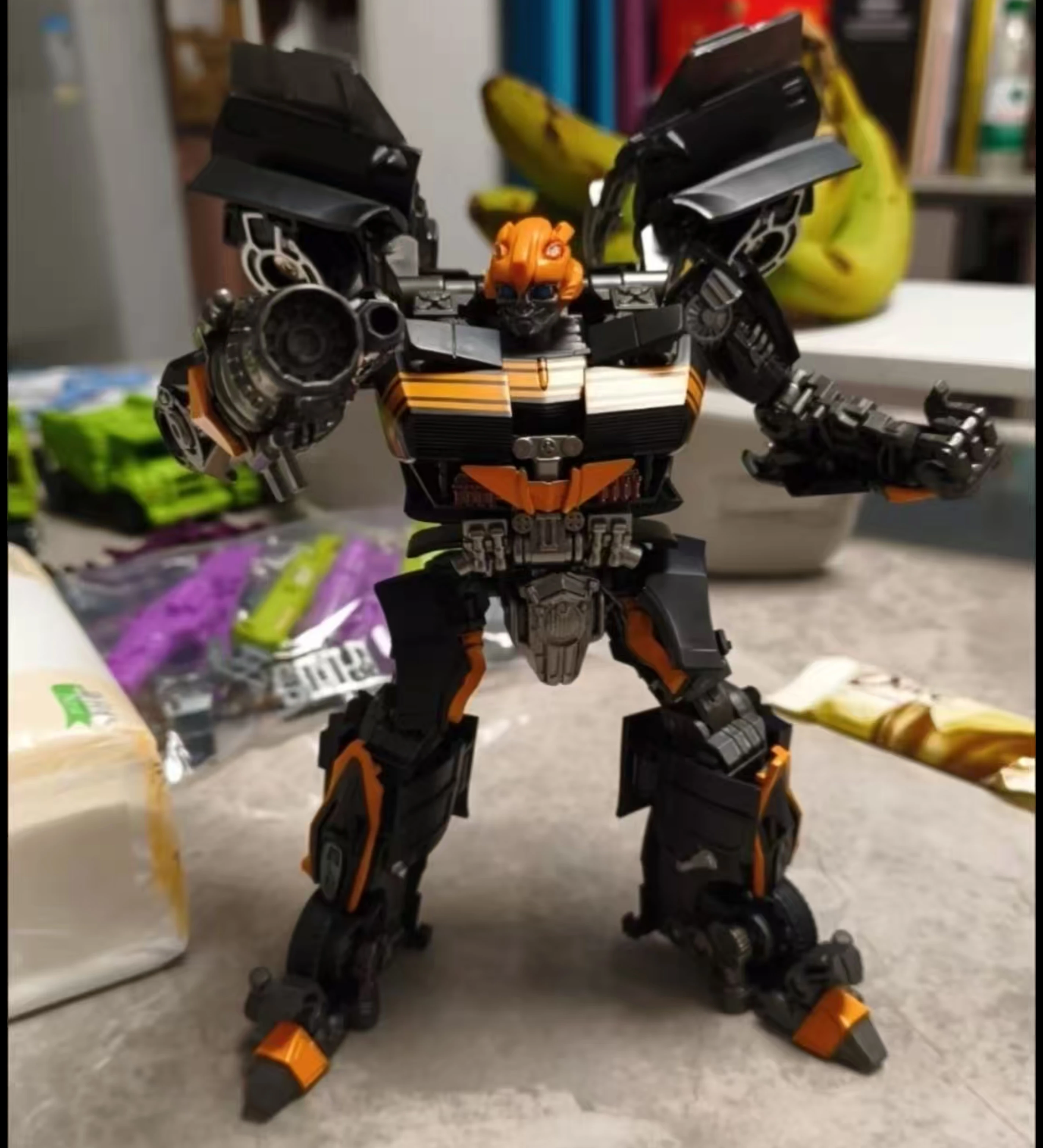 NEW in Stock BAIWEI Transforming Toy TW1038 DARK Hidden Bee Movie 4 Car Robot Toy Model TW1038 Action Figures Gift with Box