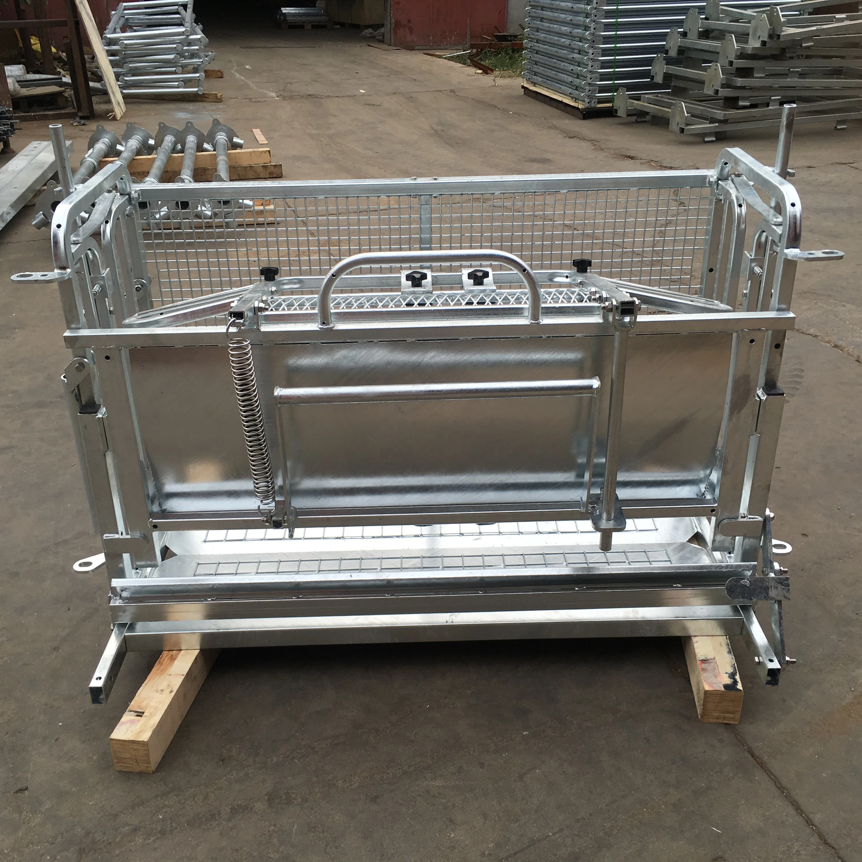 Hot Dipped Galvanized Metal Sheep Handler Iron Sheep Catcher For Hoof Trimming Shearing And Checking