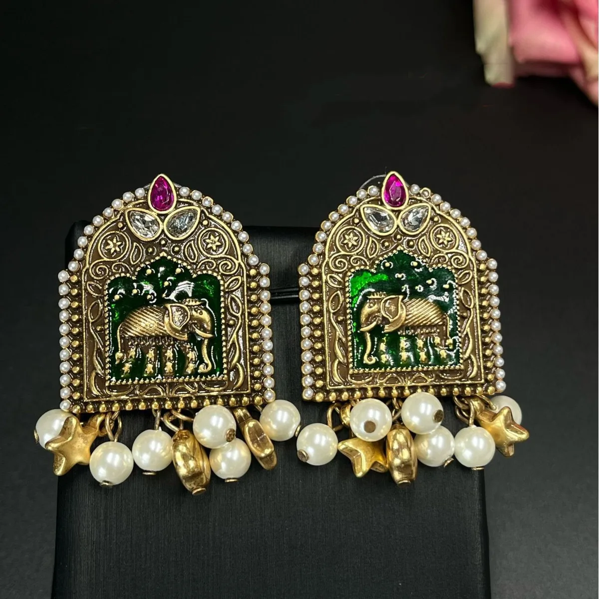 

Vintage exotic ethnic style Indonesian Western Region elephant pearl earrings